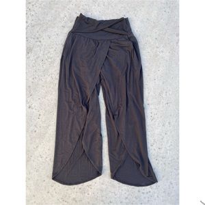 ATHLETA | black slit leg pant xs (extra small)